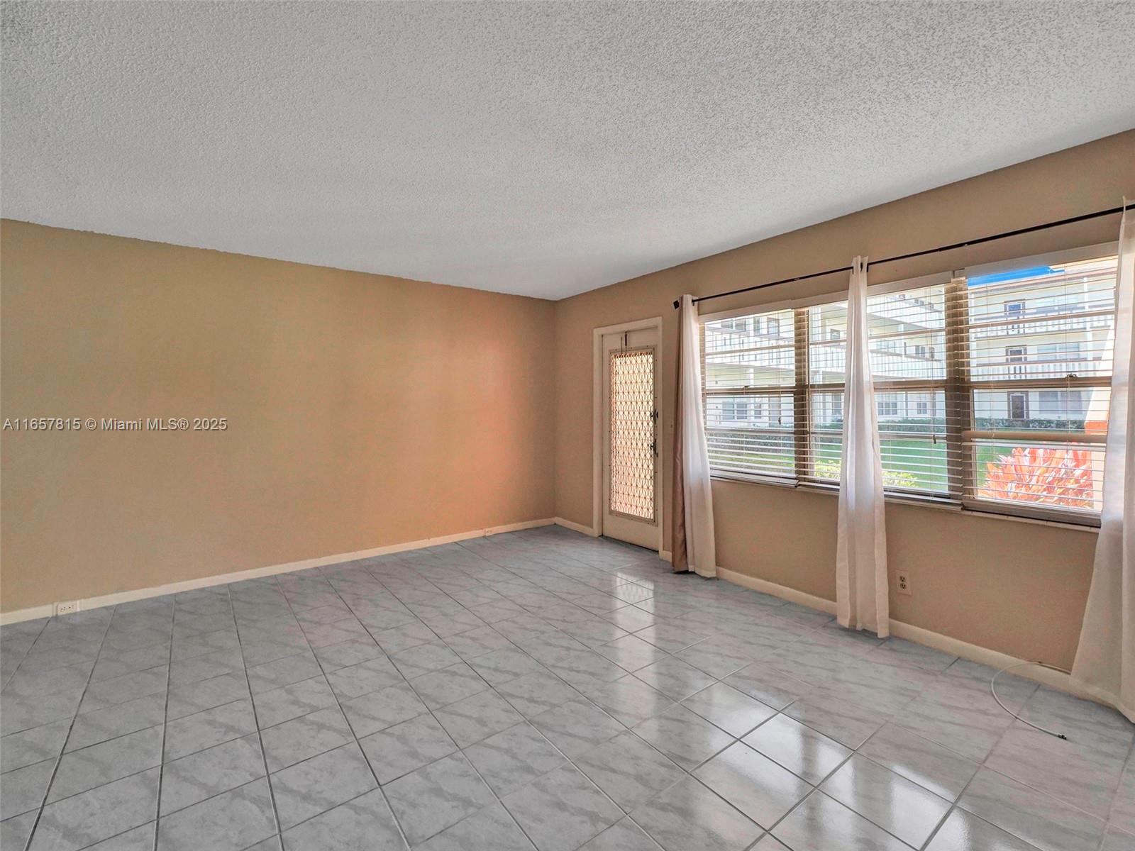MANSFIELD AT CENTURY VILL - Residential