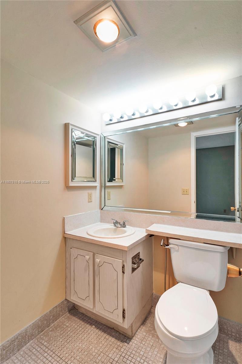 MANSFIELD AT CENTURY VILL - Residential