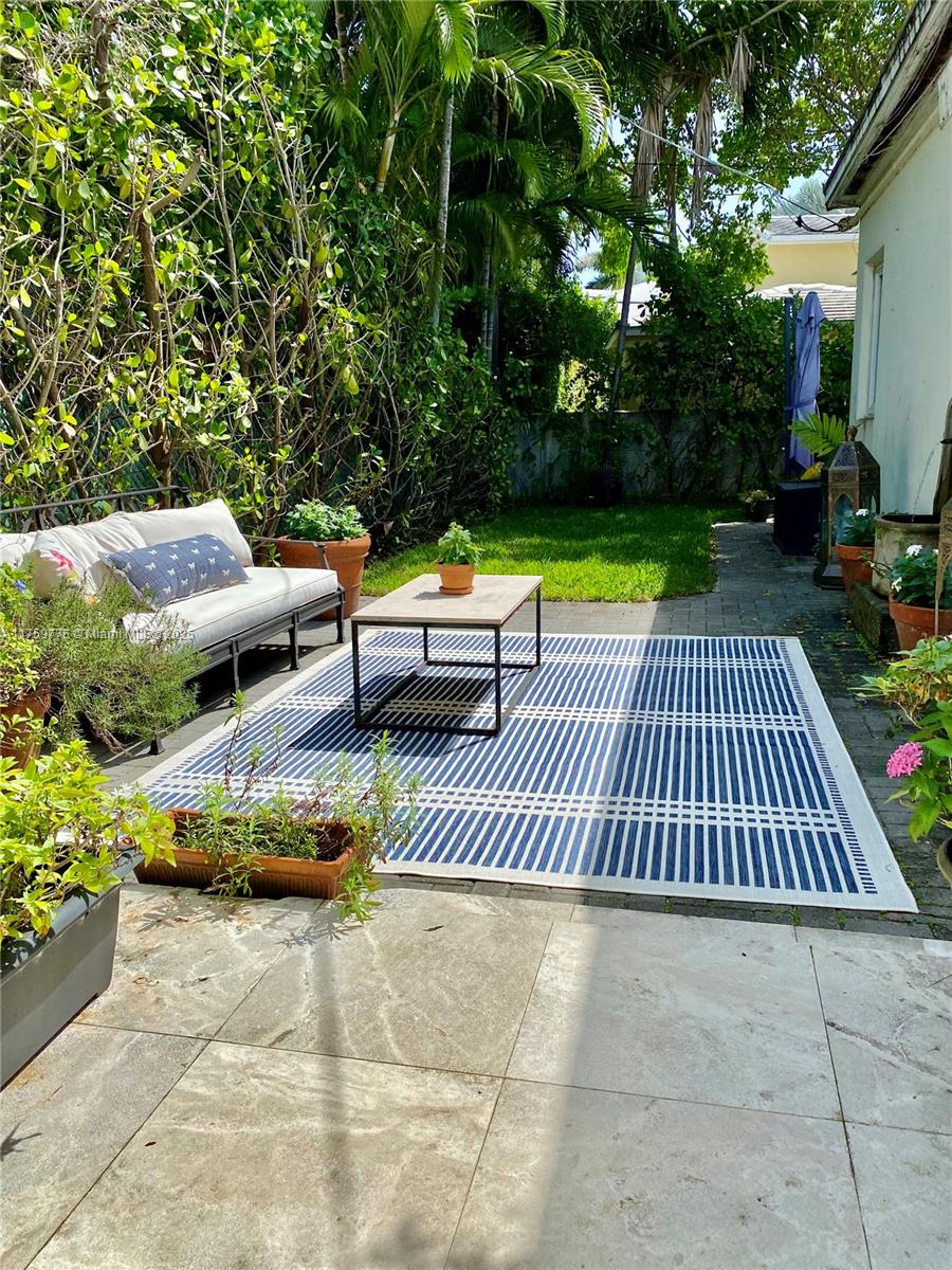 BEACH VIEW ADDN - Residential