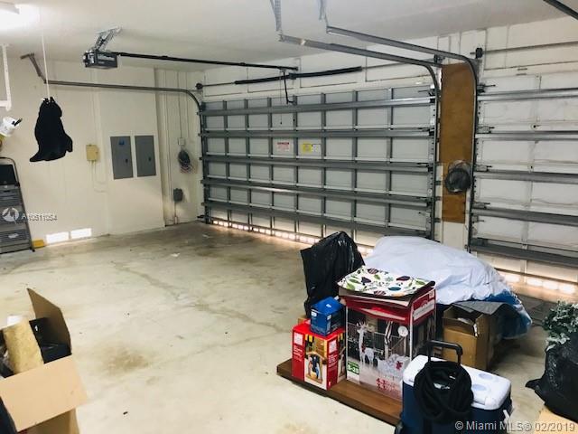 SUNSET LAKES PLAT THREE - Residential