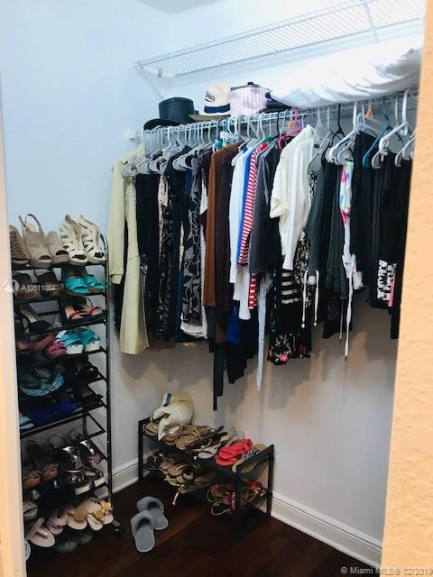 SUNSET LAKES PLAT THREE - Residential