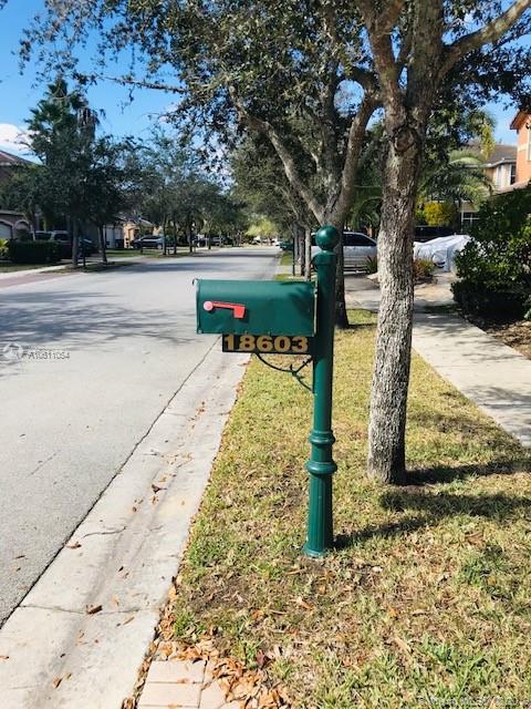 SUNSET LAKES PLAT THREE - Residential