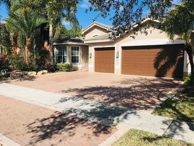 SUNSET LAKES PLAT THREE - Residential