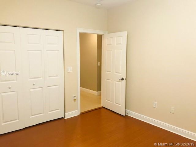 SUNSET LAKES PLAT THREE - Residential