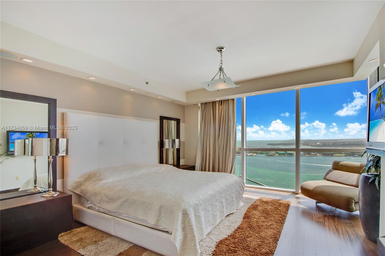 ICON CONDO - Residential Lease