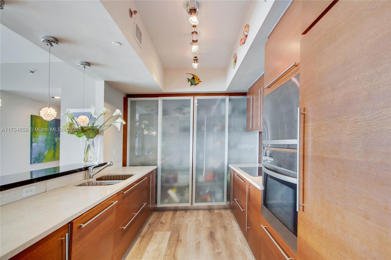 ICON CONDO - Residential Lease