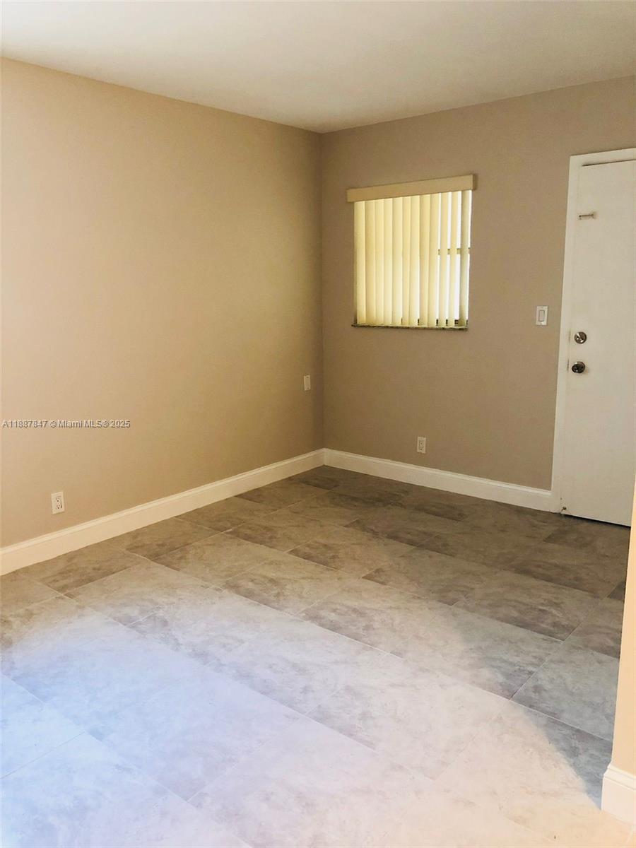 North Central Hollywood - Residential Lease