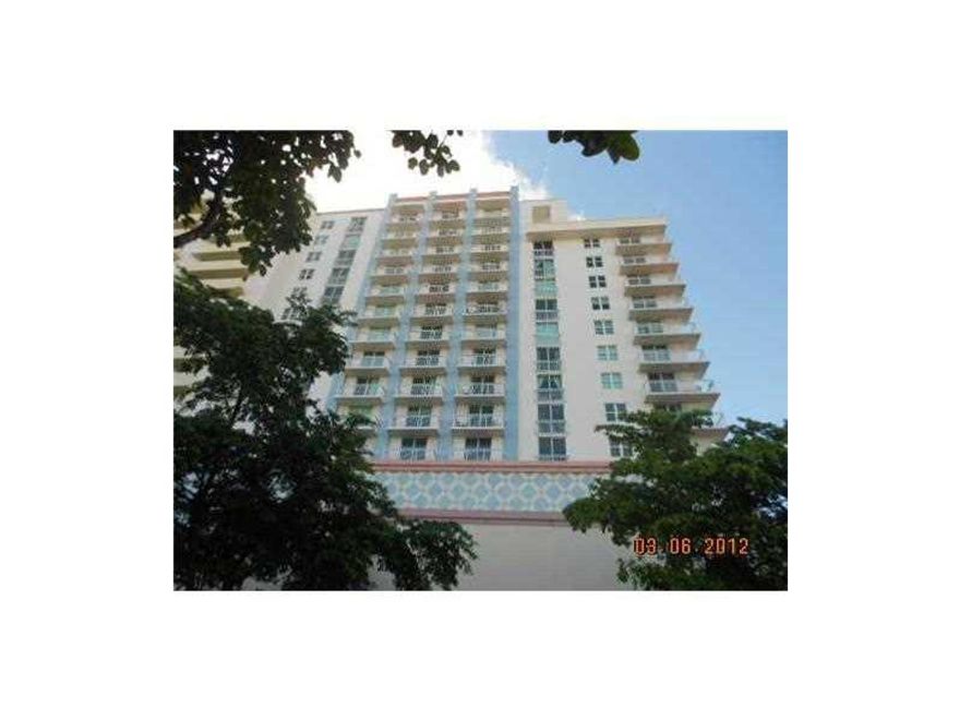 Location !!!! LOCATION !!!!! FANTASTIC 1BD/1BTH AT THE ASTON CONDO, WHASH AND DRYER IN THE UNIT,  40 GUEST PARKINGS,WATER & BASIC CABLE INCLUIDED !!!