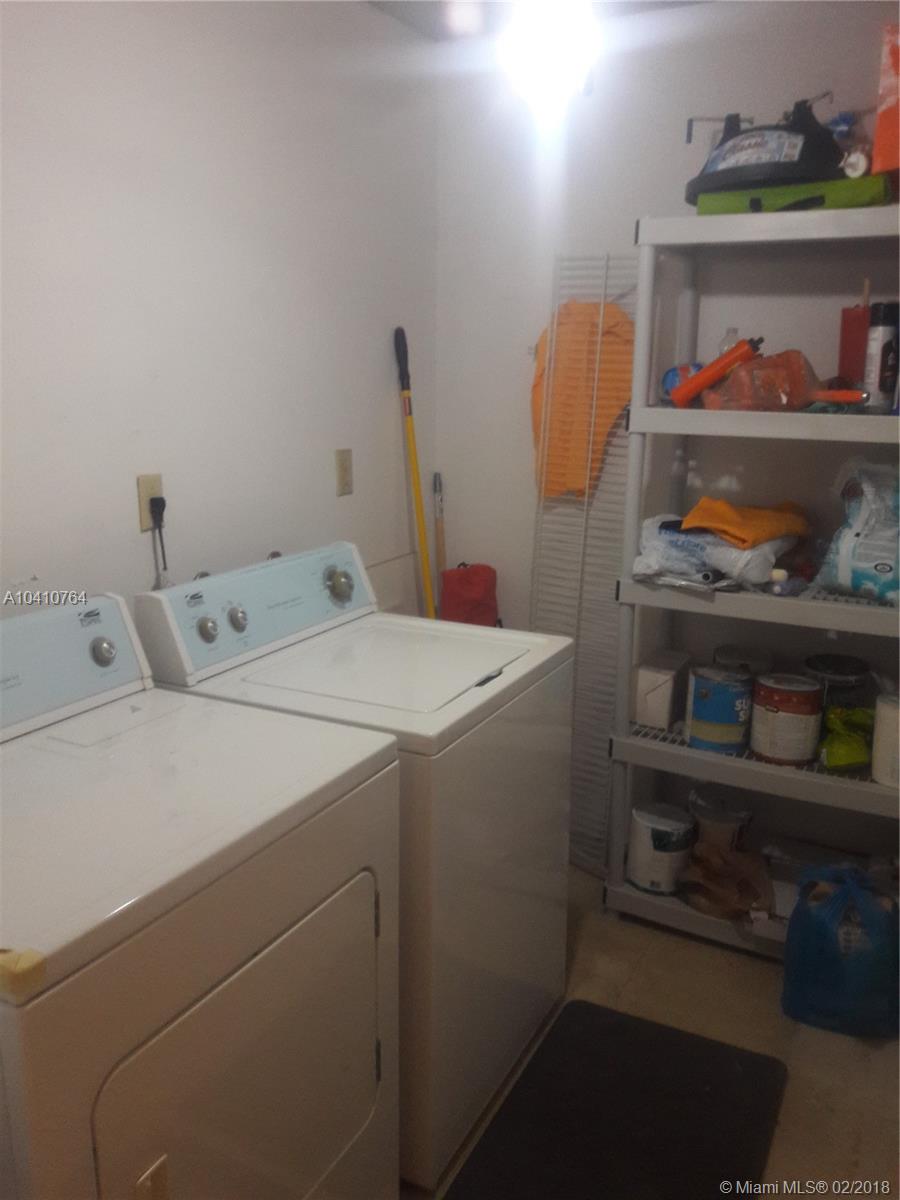 SUMMERTREE VILG CALIF CL - Residential Lease