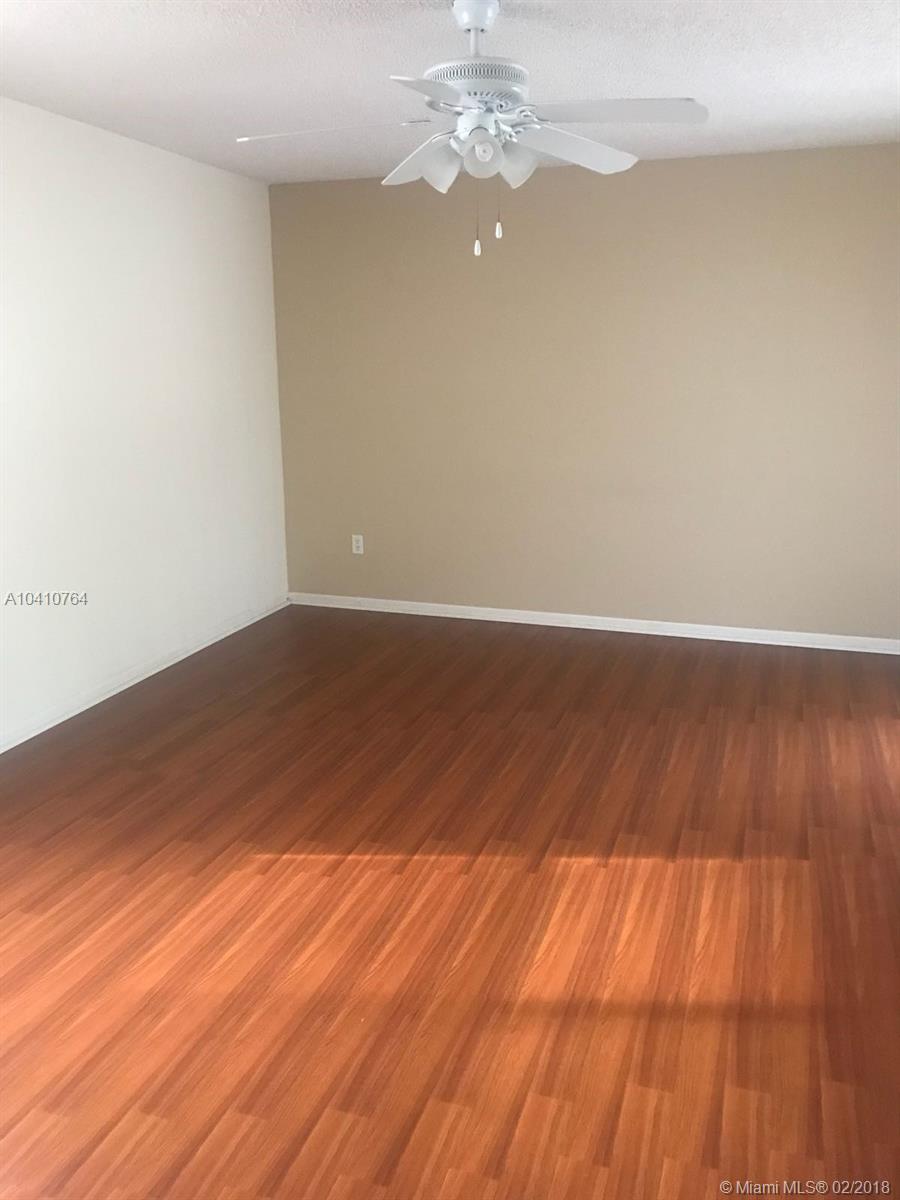 SUMMERTREE VILG CALIF CL - Residential Lease