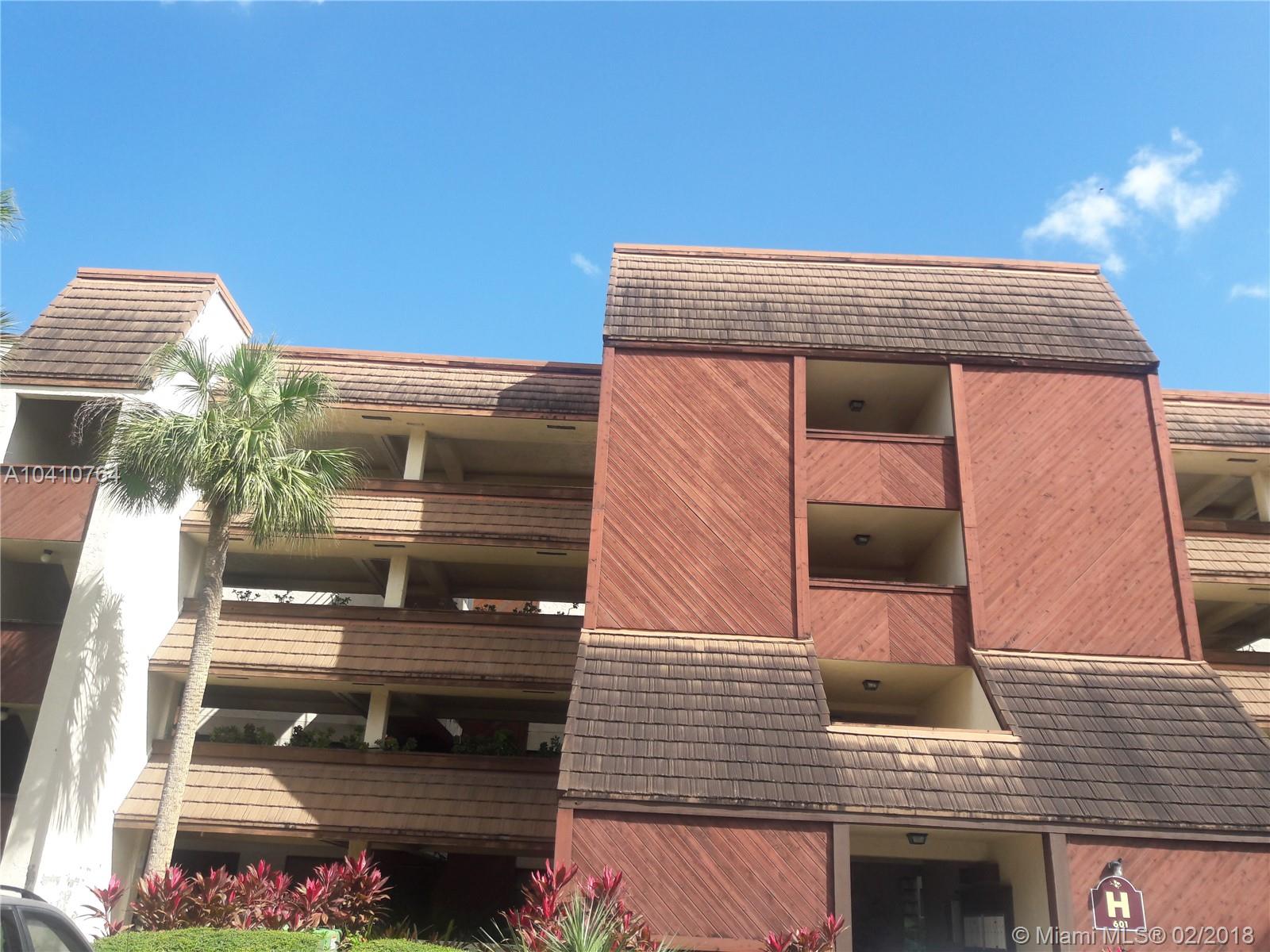 SUMMERTREE VILG CALIF CL - Residential Lease