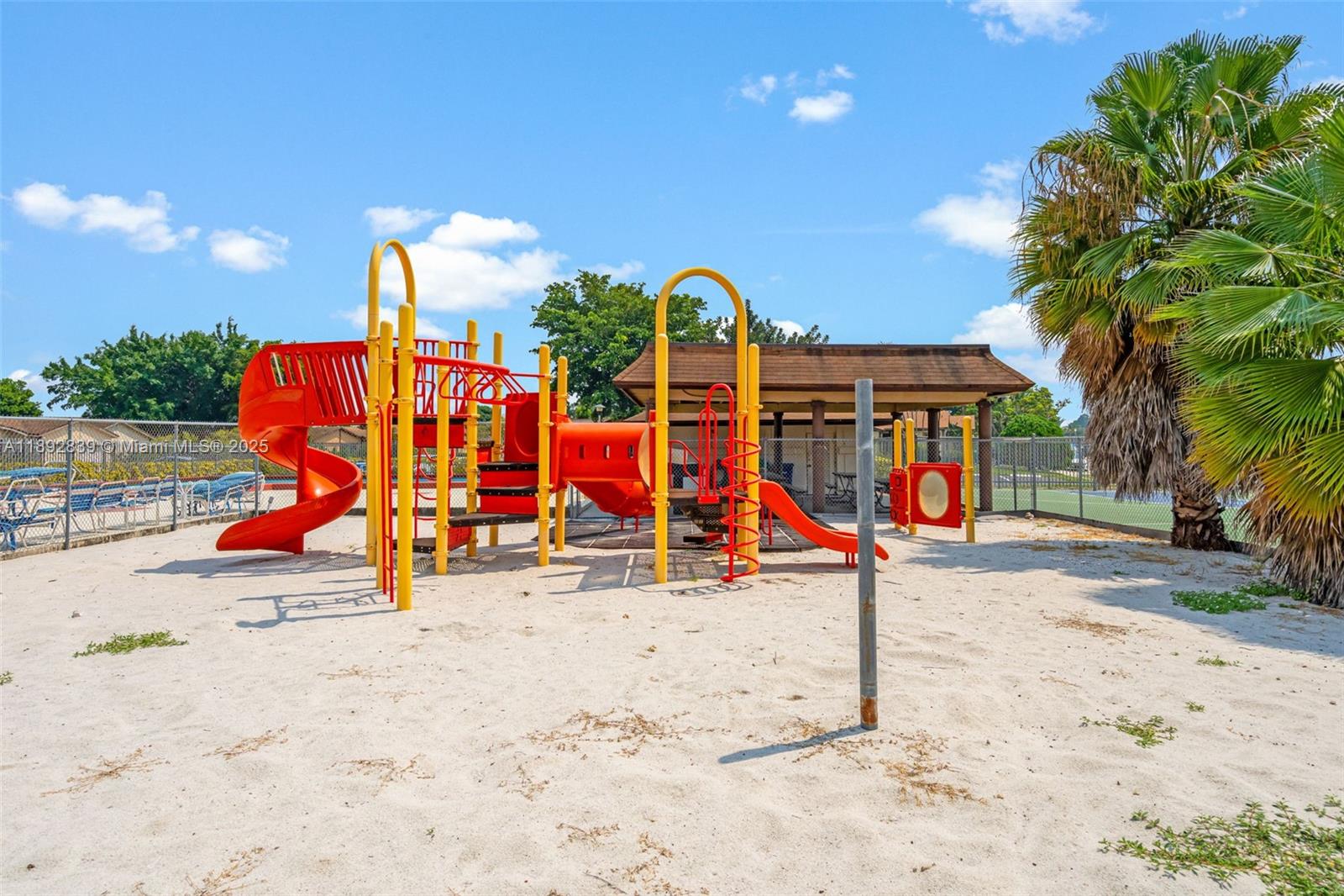 MEADOWS OF MIRAMAR - Residential