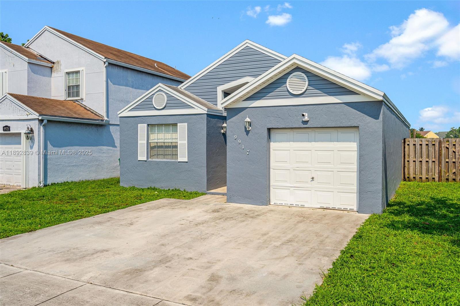 MEADOWS OF MIRAMAR - Residential