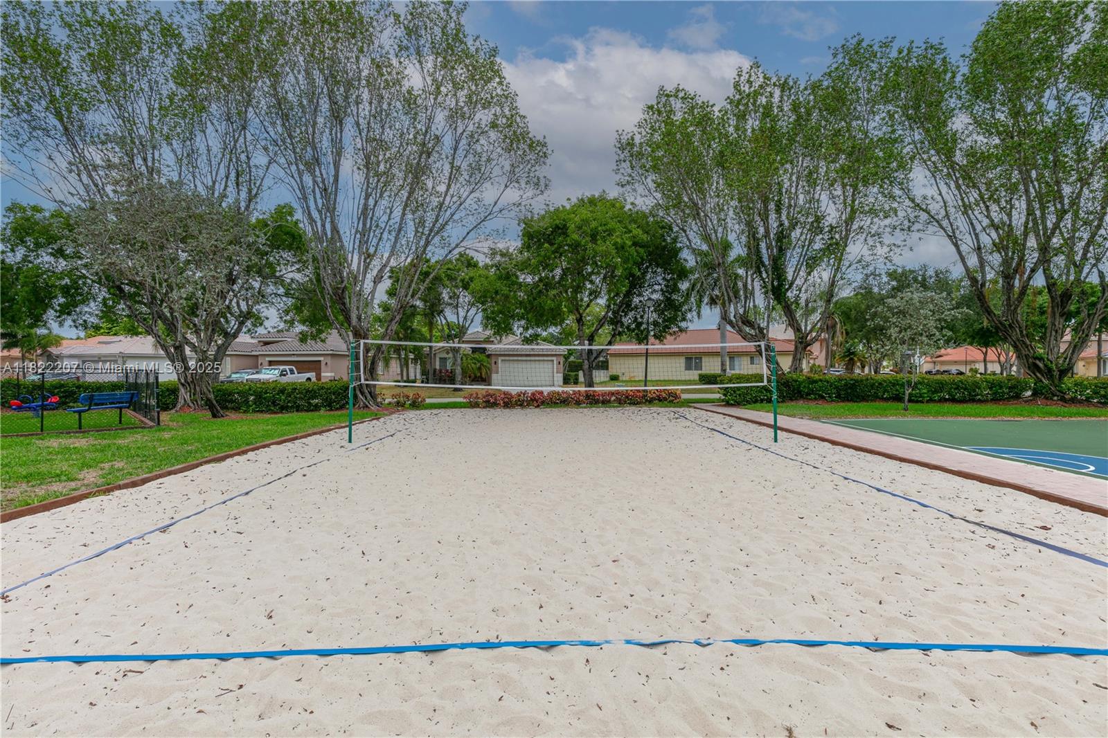 REGENCY LAKES AT COCONUT - Residential