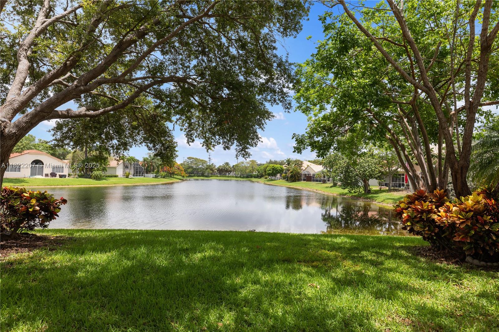 REGENCY LAKES AT COCONUT - Residential