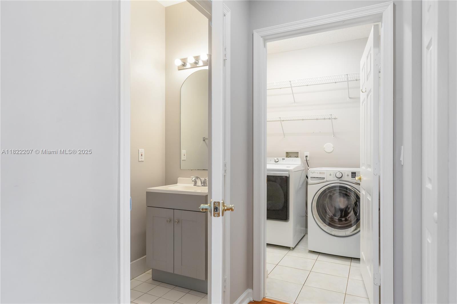 REGENCY LAKES AT COCONUT - Residential