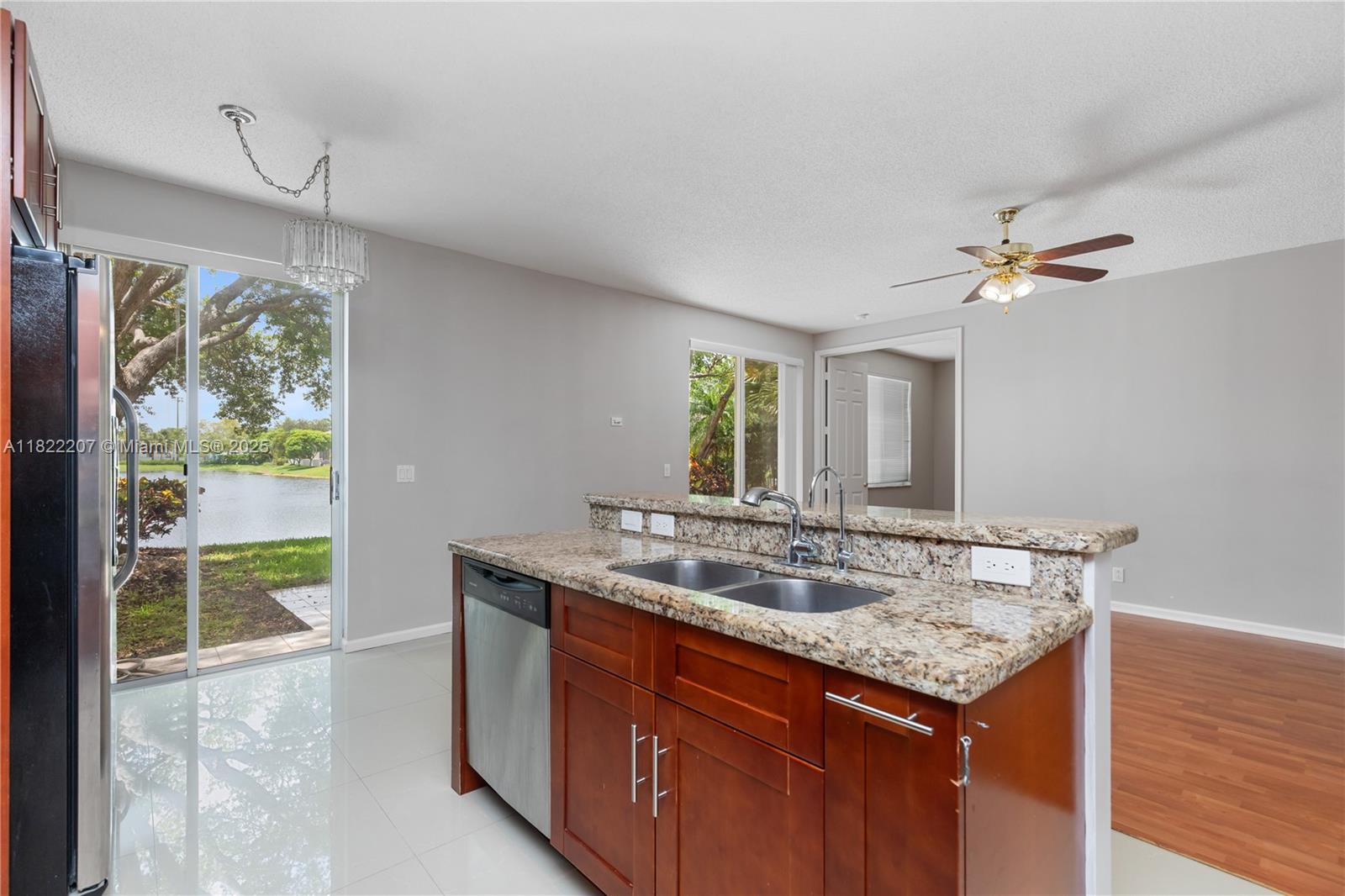REGENCY LAKES AT COCONUT - Residential