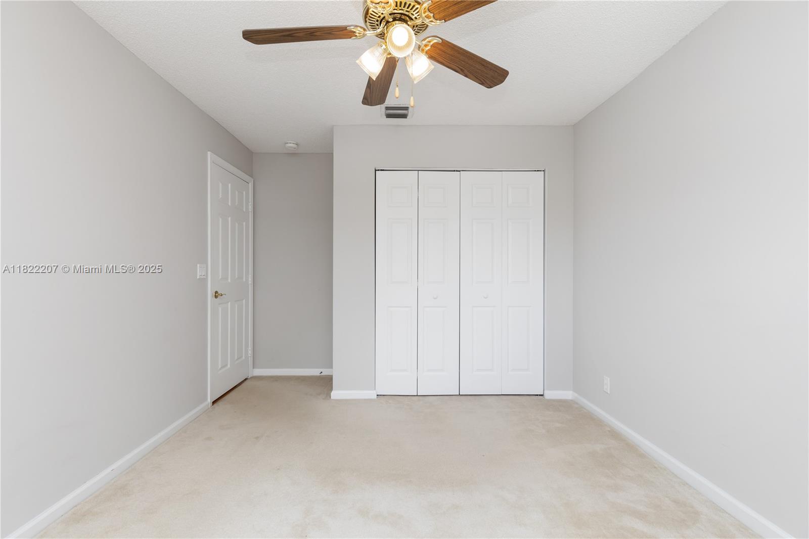 REGENCY LAKES AT COCONUT - Residential