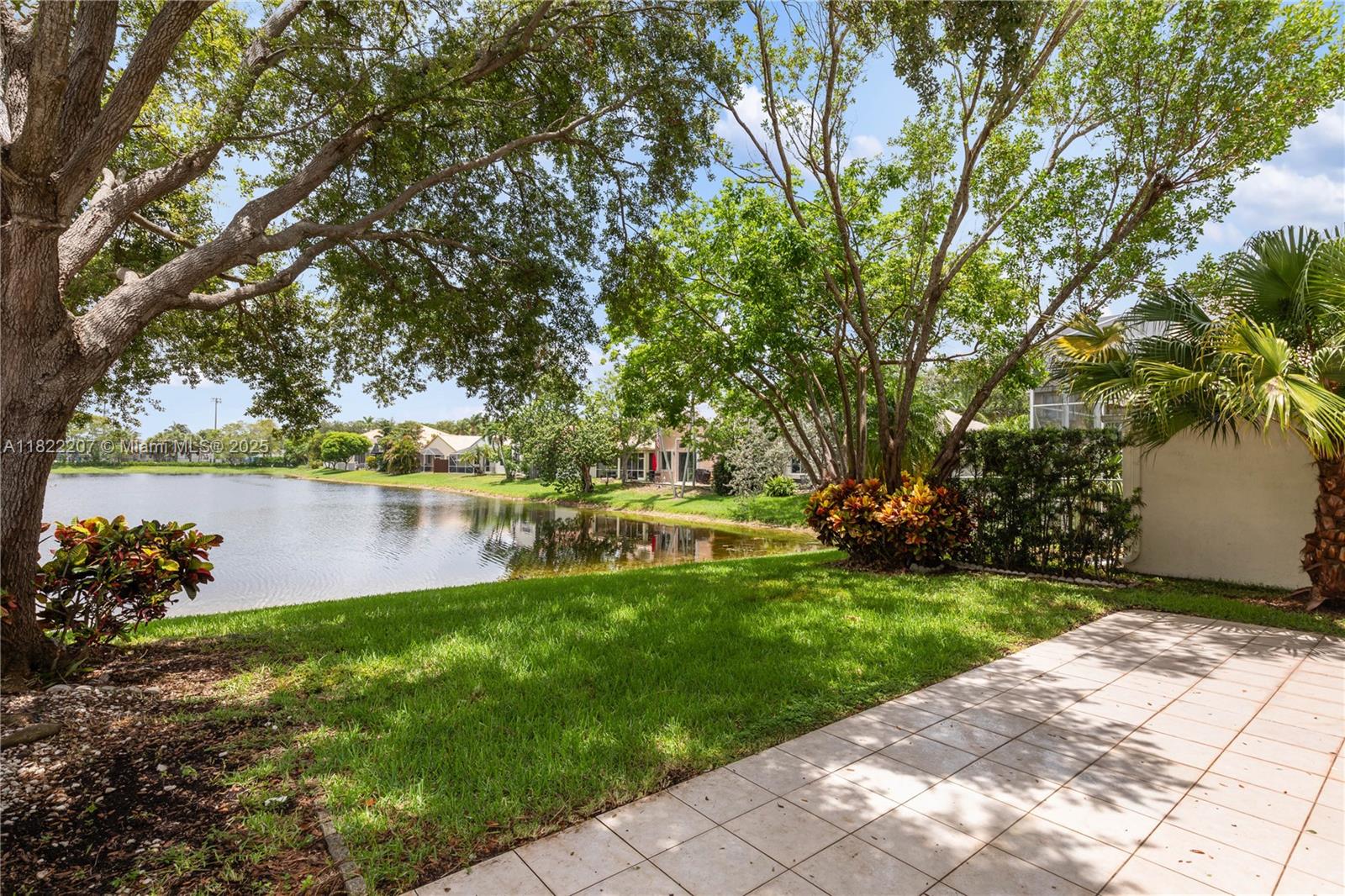 REGENCY LAKES AT COCONUT - Residential