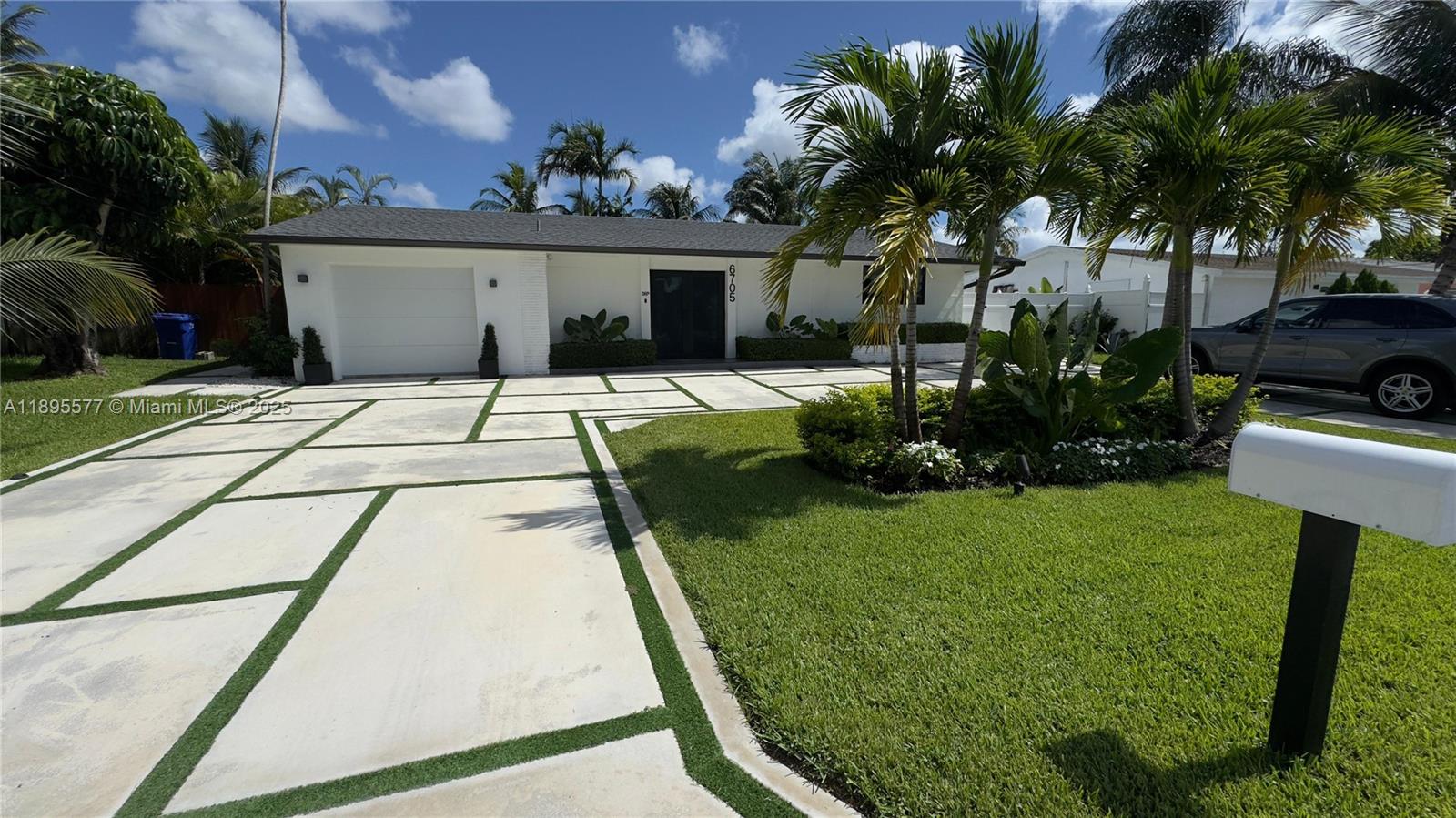 MIRAMAR ISLES SEC 2 - Residential