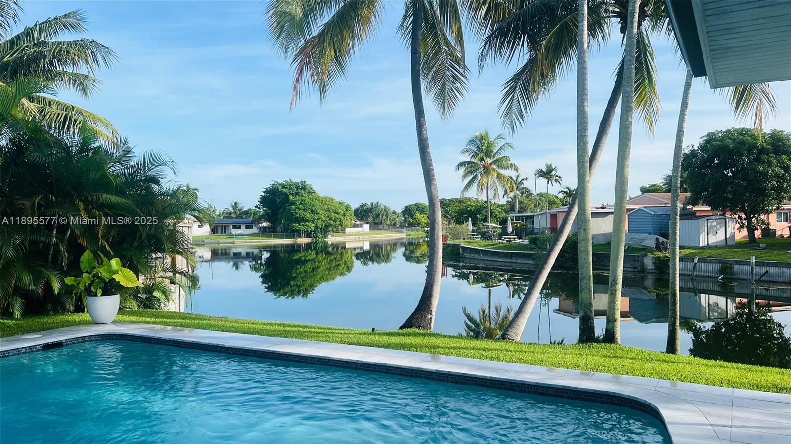 MIRAMAR ISLES SEC 2 - Residential