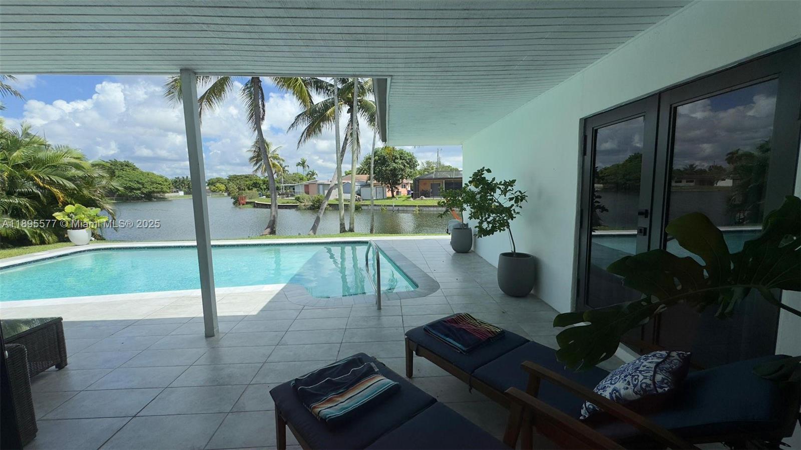 MIRAMAR ISLES SEC 2 - Residential