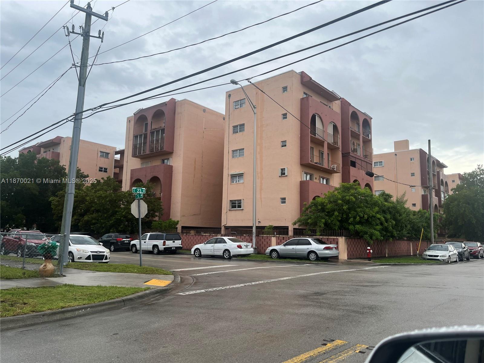RARELY AVAILABLE, 3bedroom 2 bath spacious apartment in well established and gated community. Waiting for Investor or end user to renovate and grow with. Spacious with washer/dryer in unit. Located blocks from Hialeah Hospital, metro,bus stop,restaurants,shopping,Hialeah Casino and more. Building passed 40 year certification. Seller has paid current assessment in full. No rental restrictions.