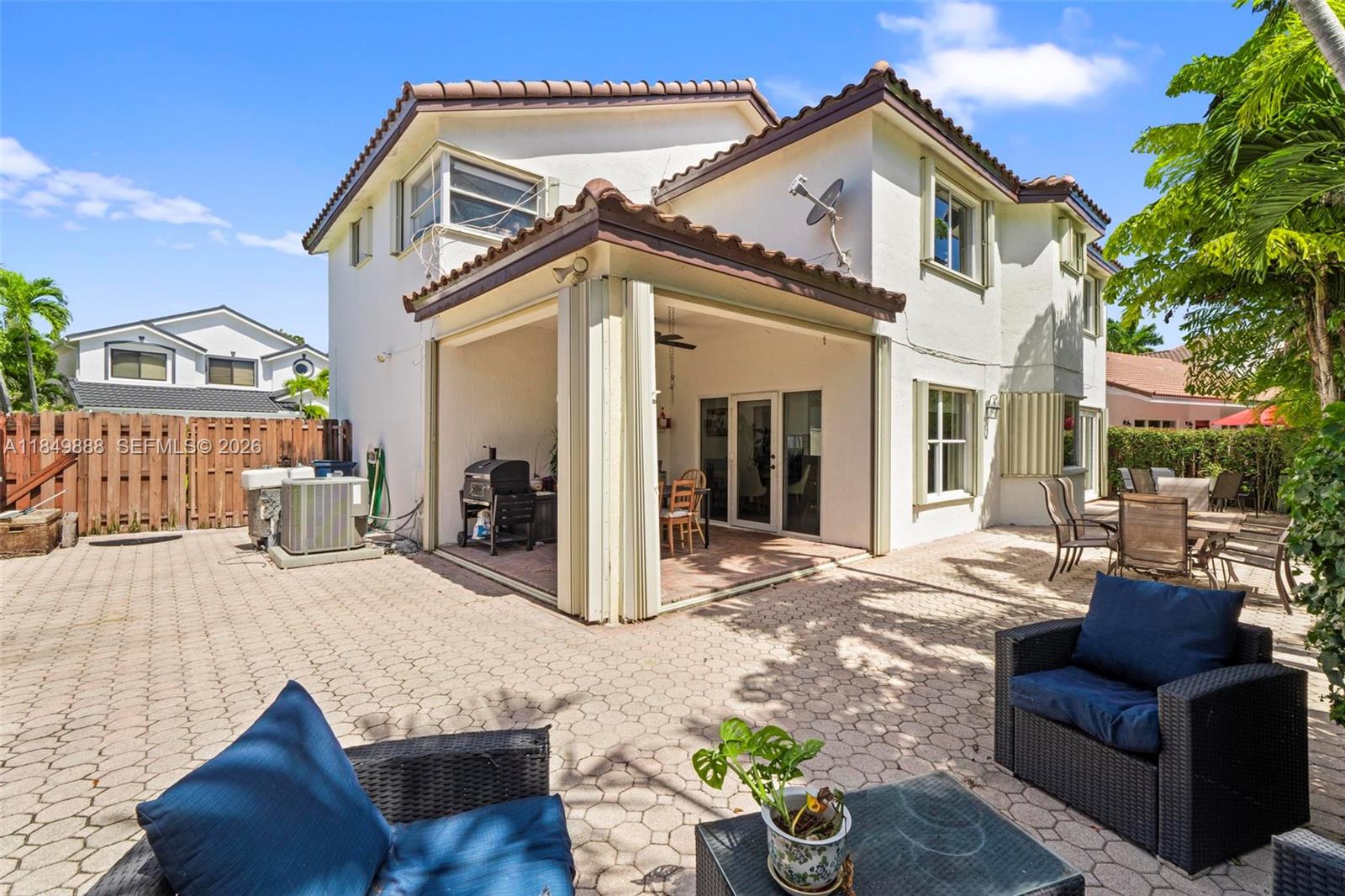 IMPERIAL GROUP - Residential