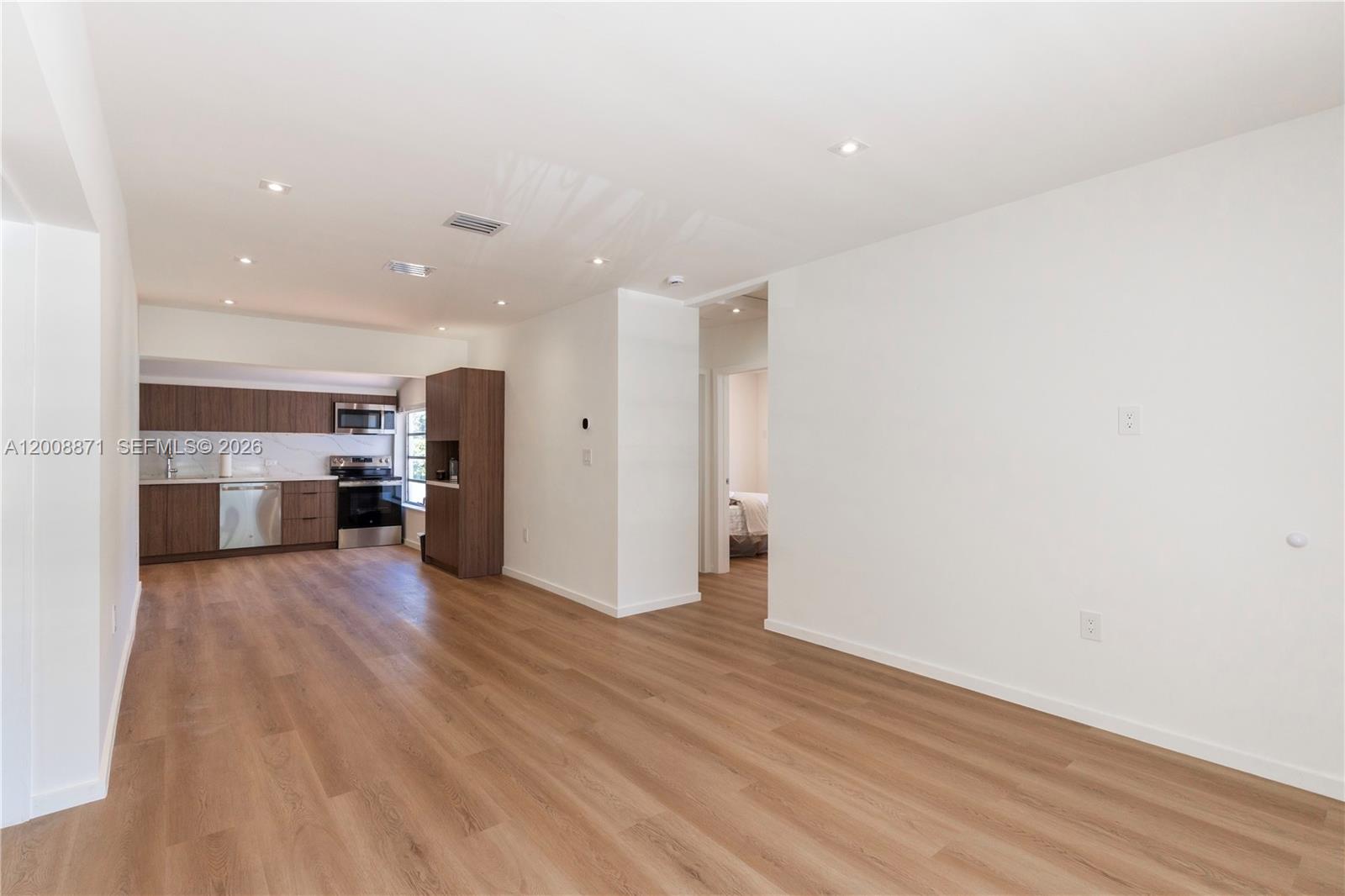 3021 Coconut Grove Dr 3021