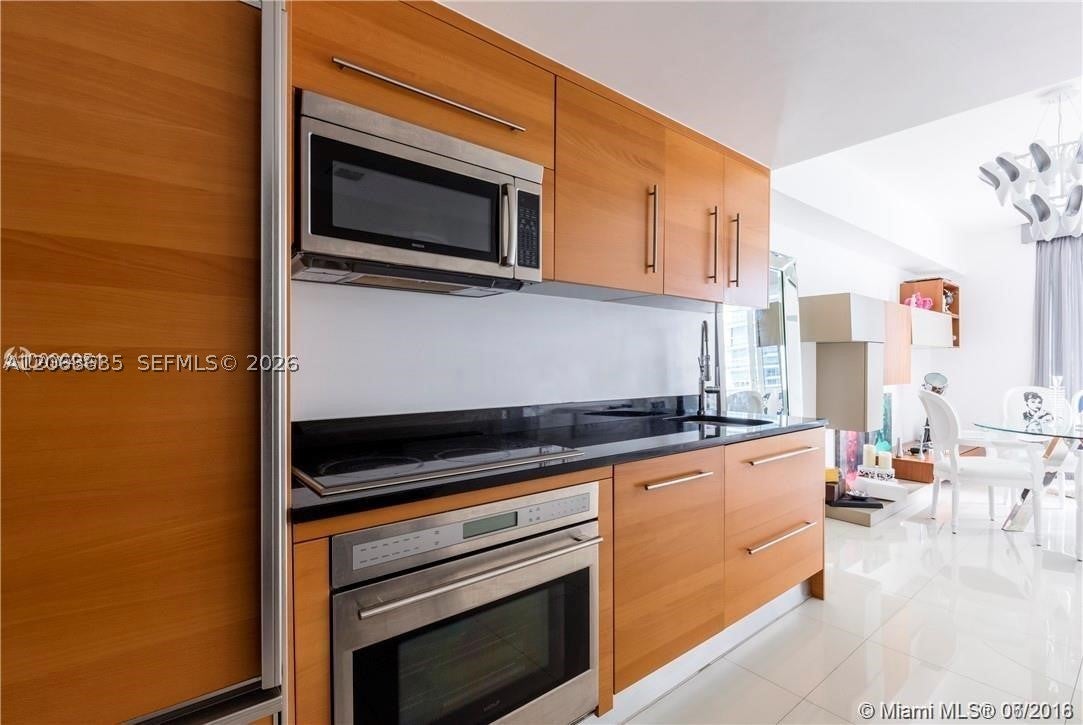 465 Brickell Ave 604