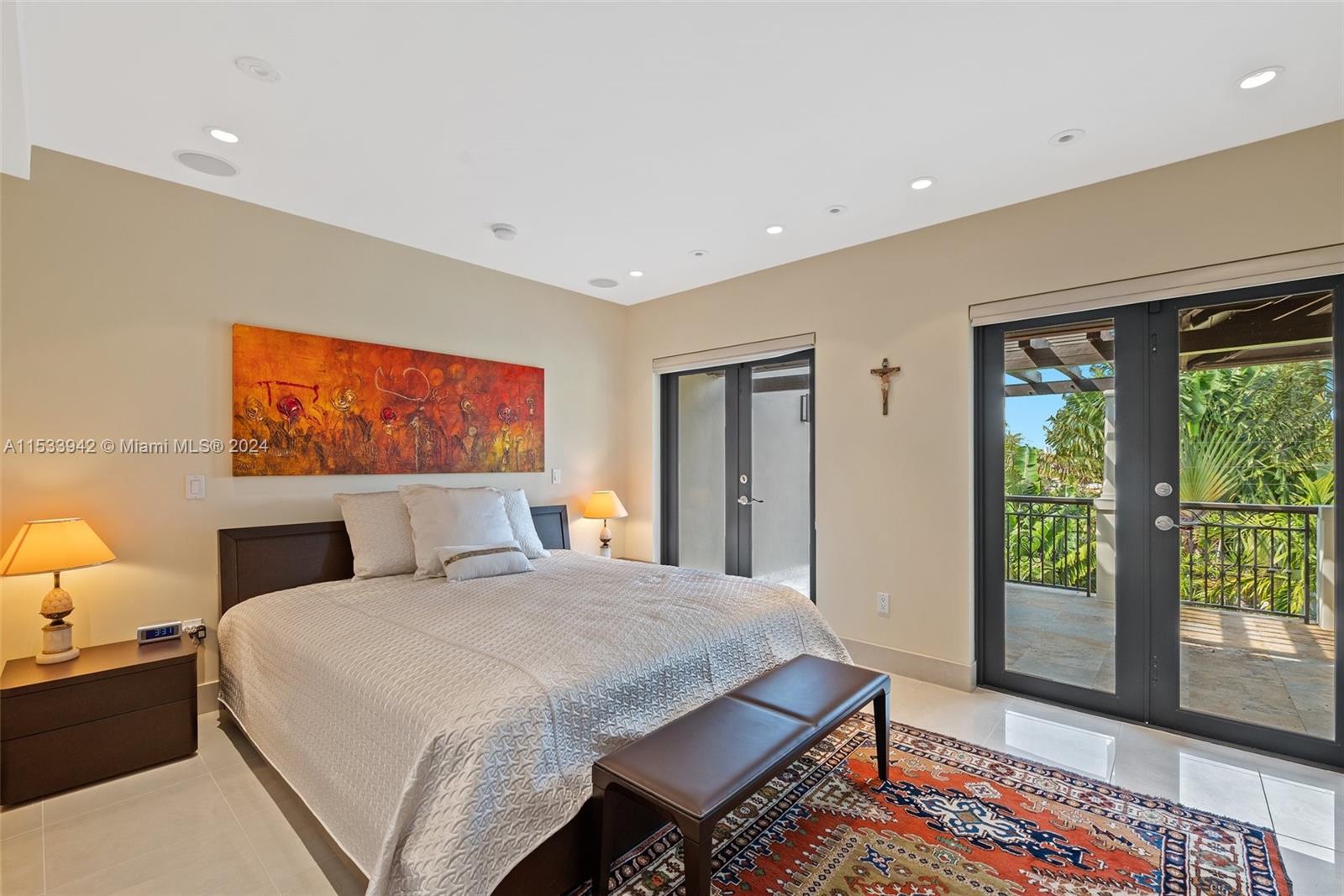 TROPICAL ISLE HOMES SUB 1 - Residential