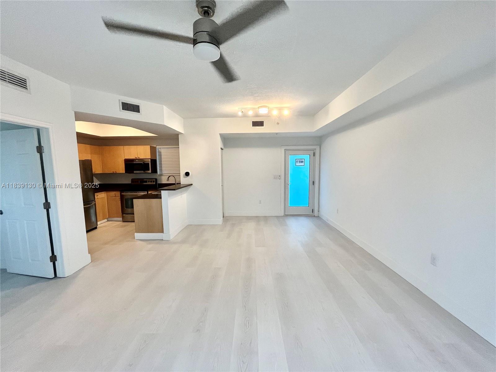 7516 NE 1st Ave 302