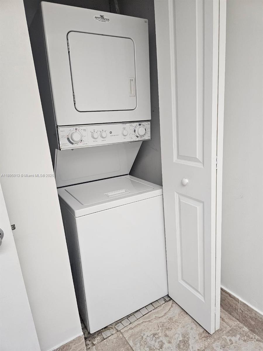 BUCKINGHAM AT CENTURY VIL - Residential Lease
