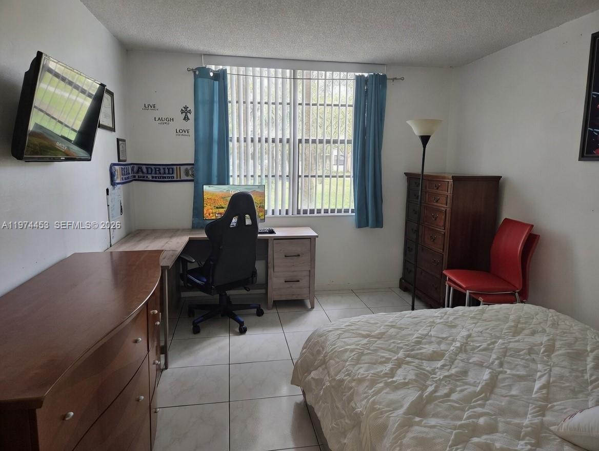 BRIARWINDS CONDO PH 1 - Residential Lease