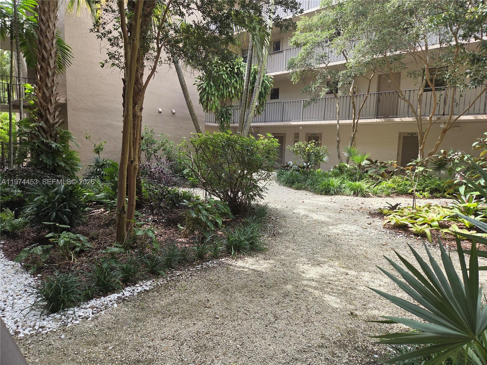 BRIARWINDS CONDO PH 1 - Residential Lease