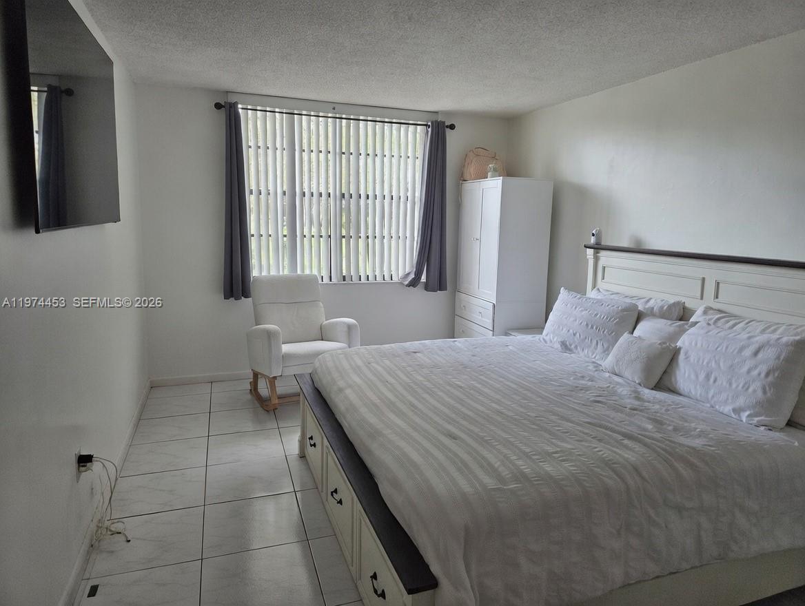 BRIARWINDS CONDO PH 1 - Residential Lease