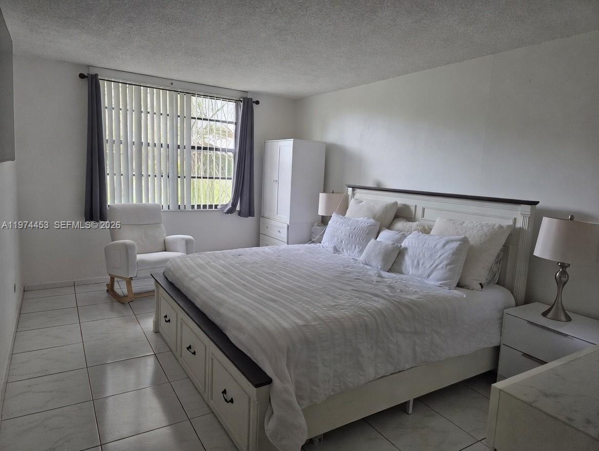 BRIARWINDS CONDO PH 1 - Residential Lease