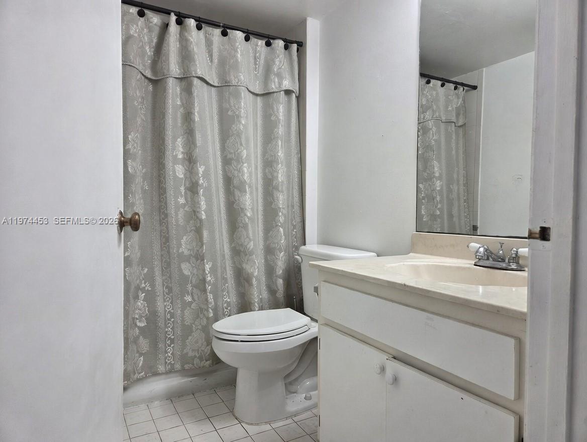 BRIARWINDS CONDO PH 1 - Residential Lease