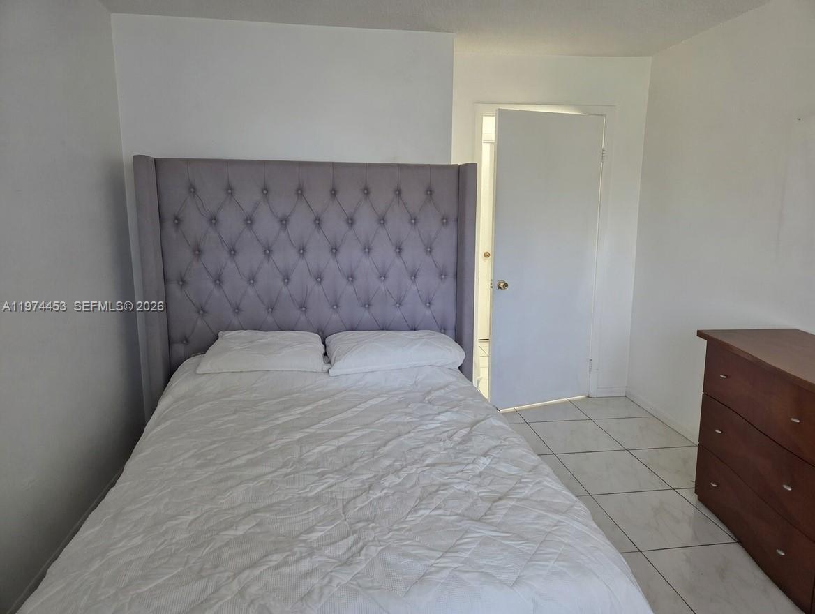 BRIARWINDS CONDO PH 1 - Residential Lease