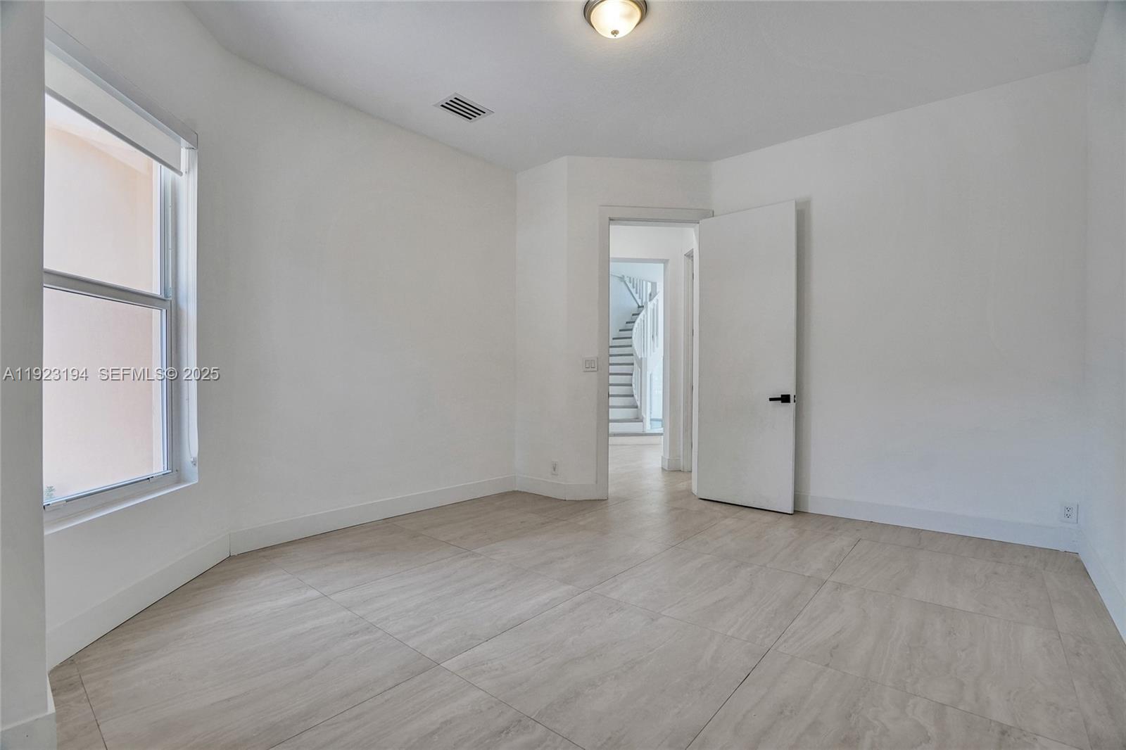 ISLAND WAY - Residential Lease