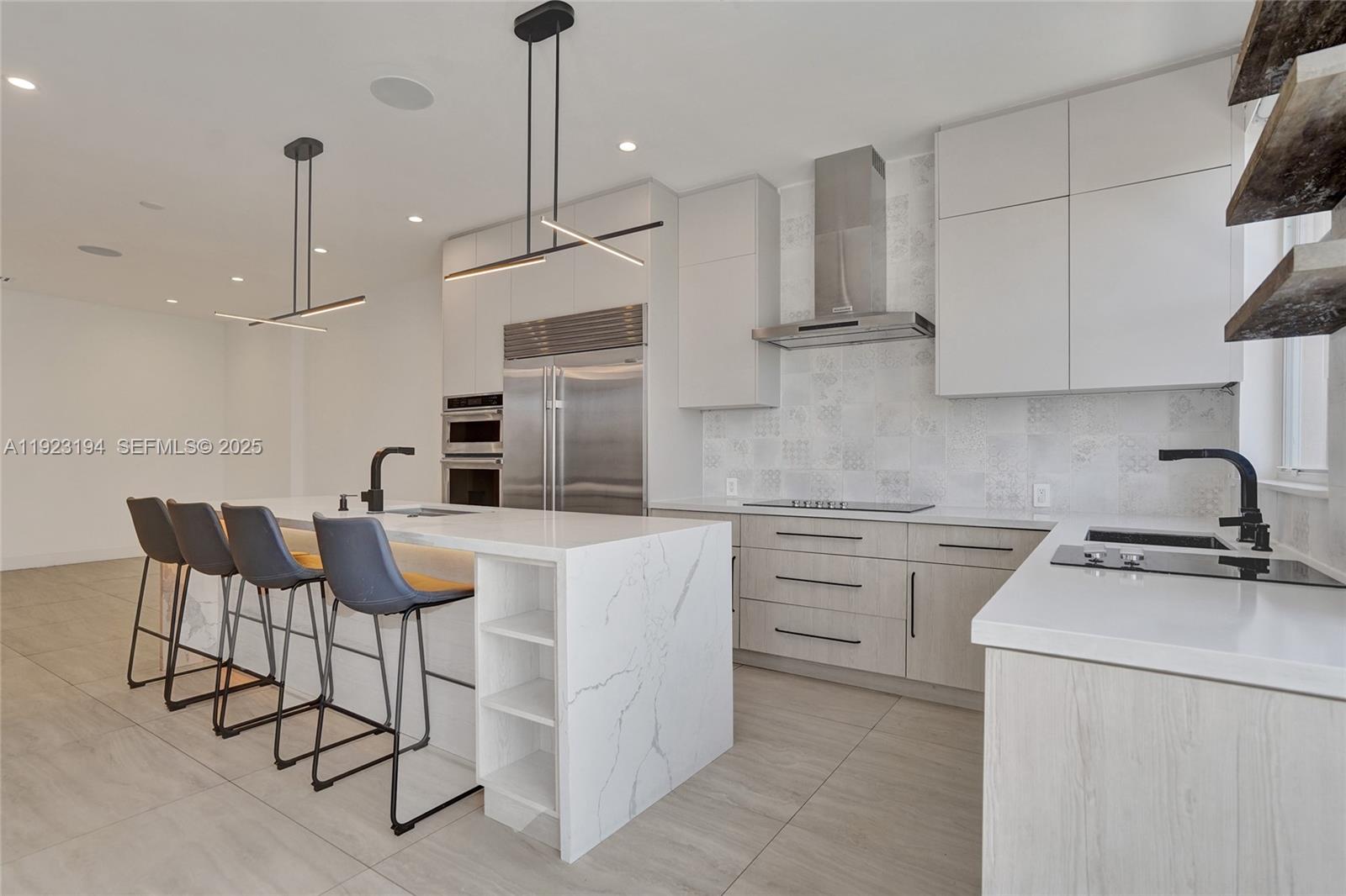 ISLAND WAY - Residential Lease