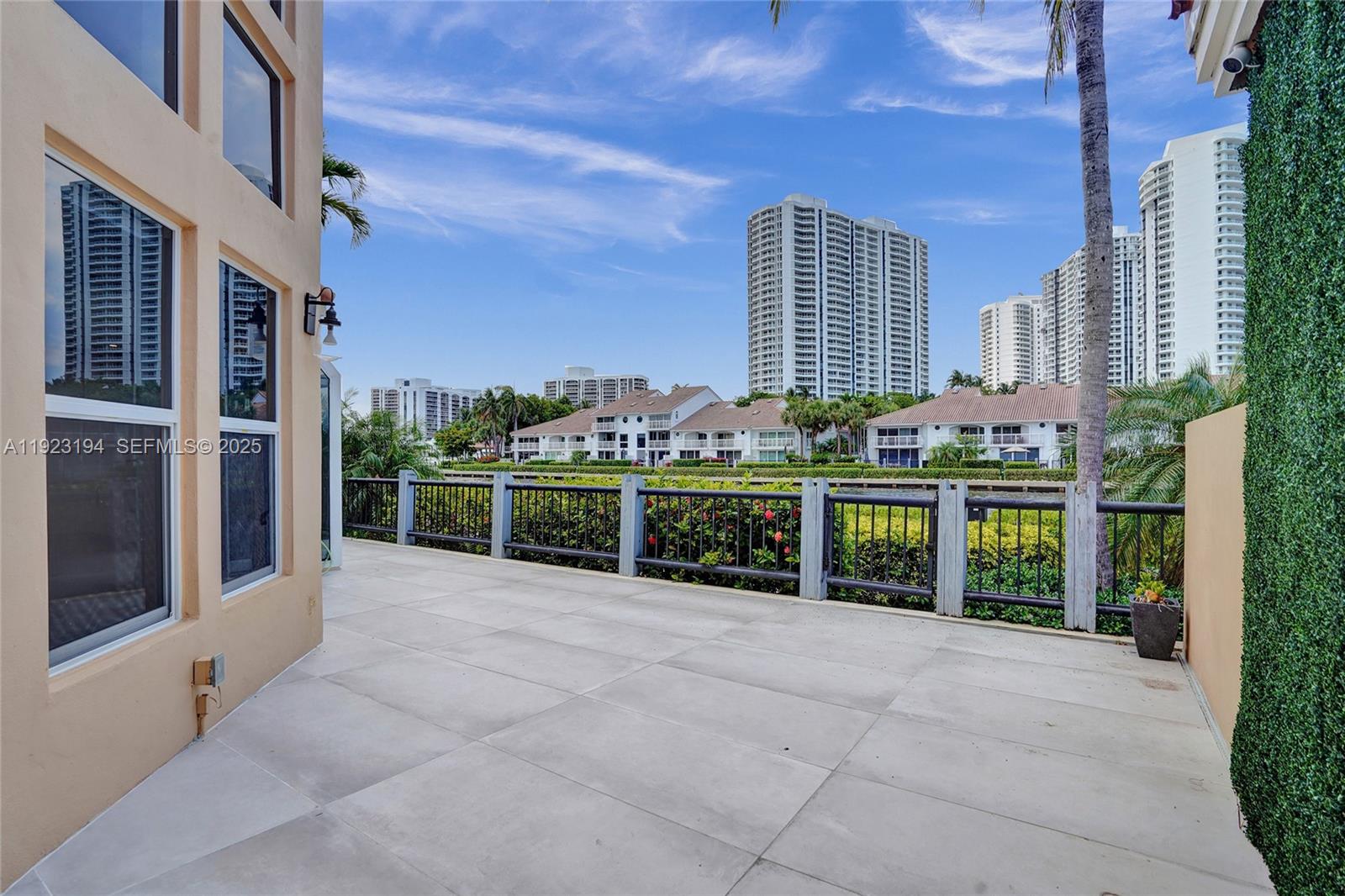 ISLAND WAY - Residential Lease