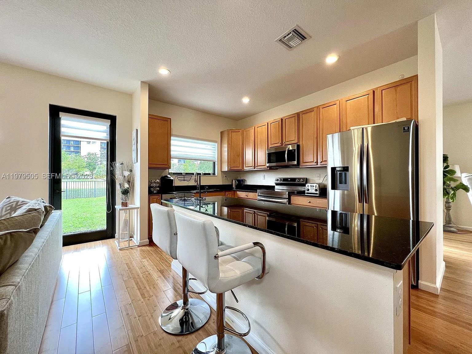 965 NE 193rd Ter 965