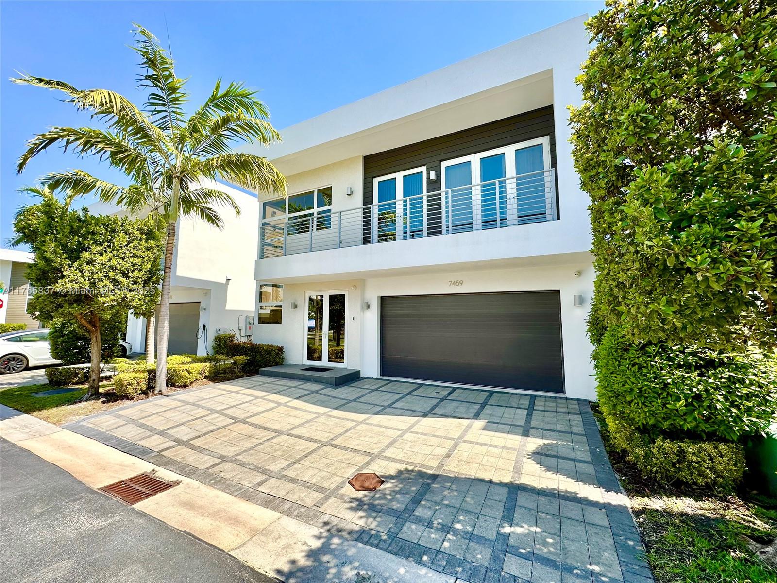 7459 NW 97th Ct