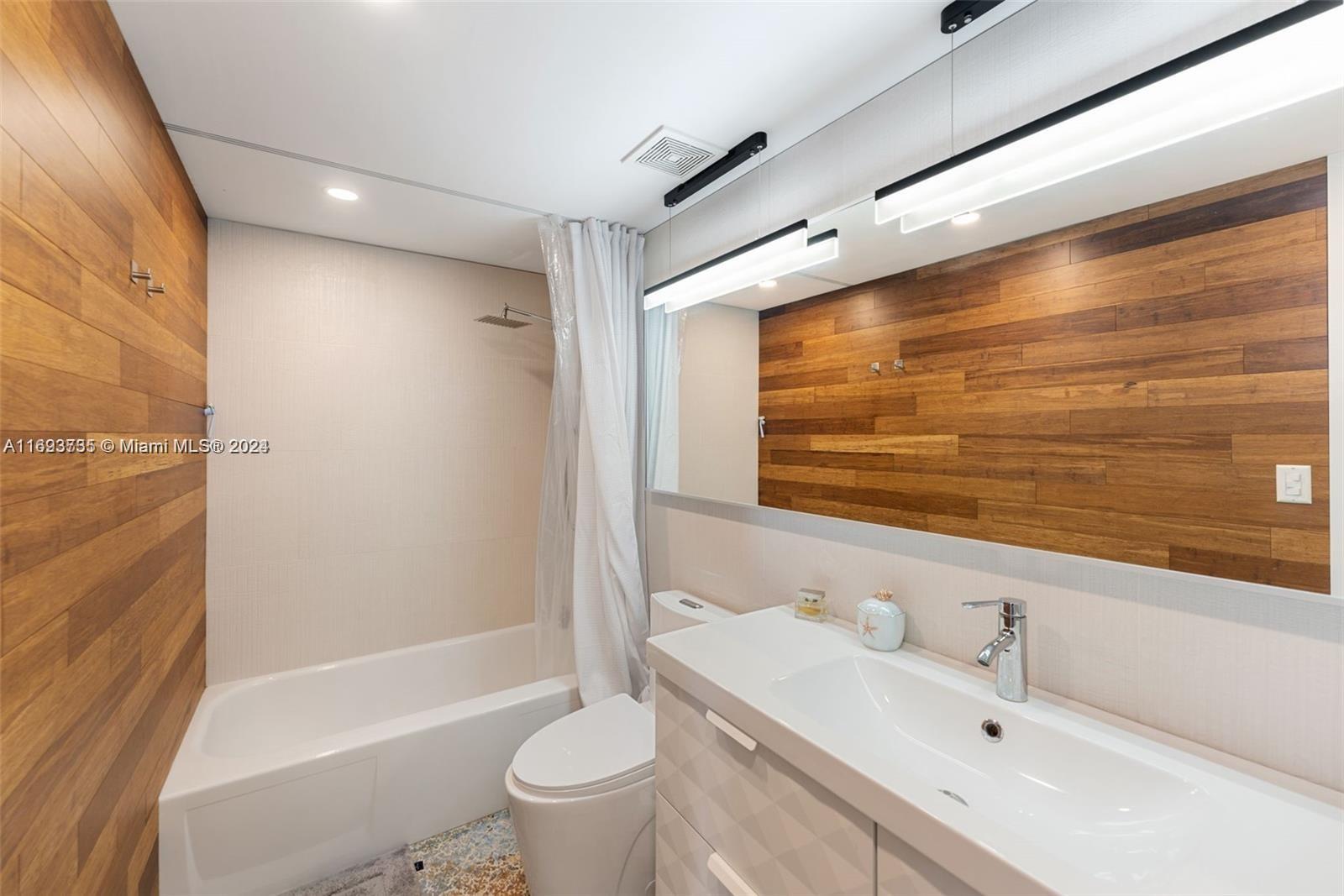 THE VINTAGE CONDO - Residential