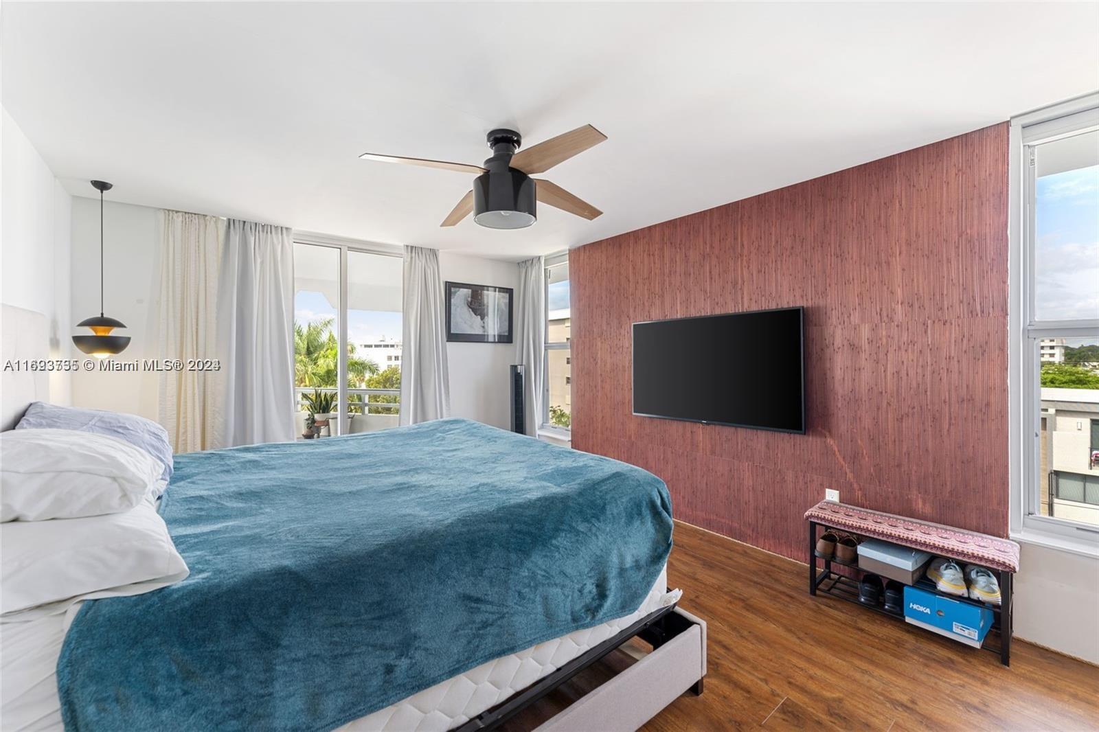 THE VINTAGE CONDO - Residential