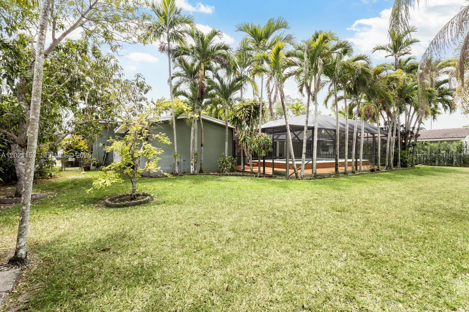 SNAPPER CREEK PARK UNIT N - Residential
