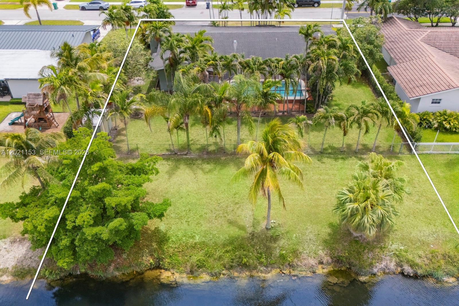 SNAPPER CREEK PARK UNIT N - Residential
