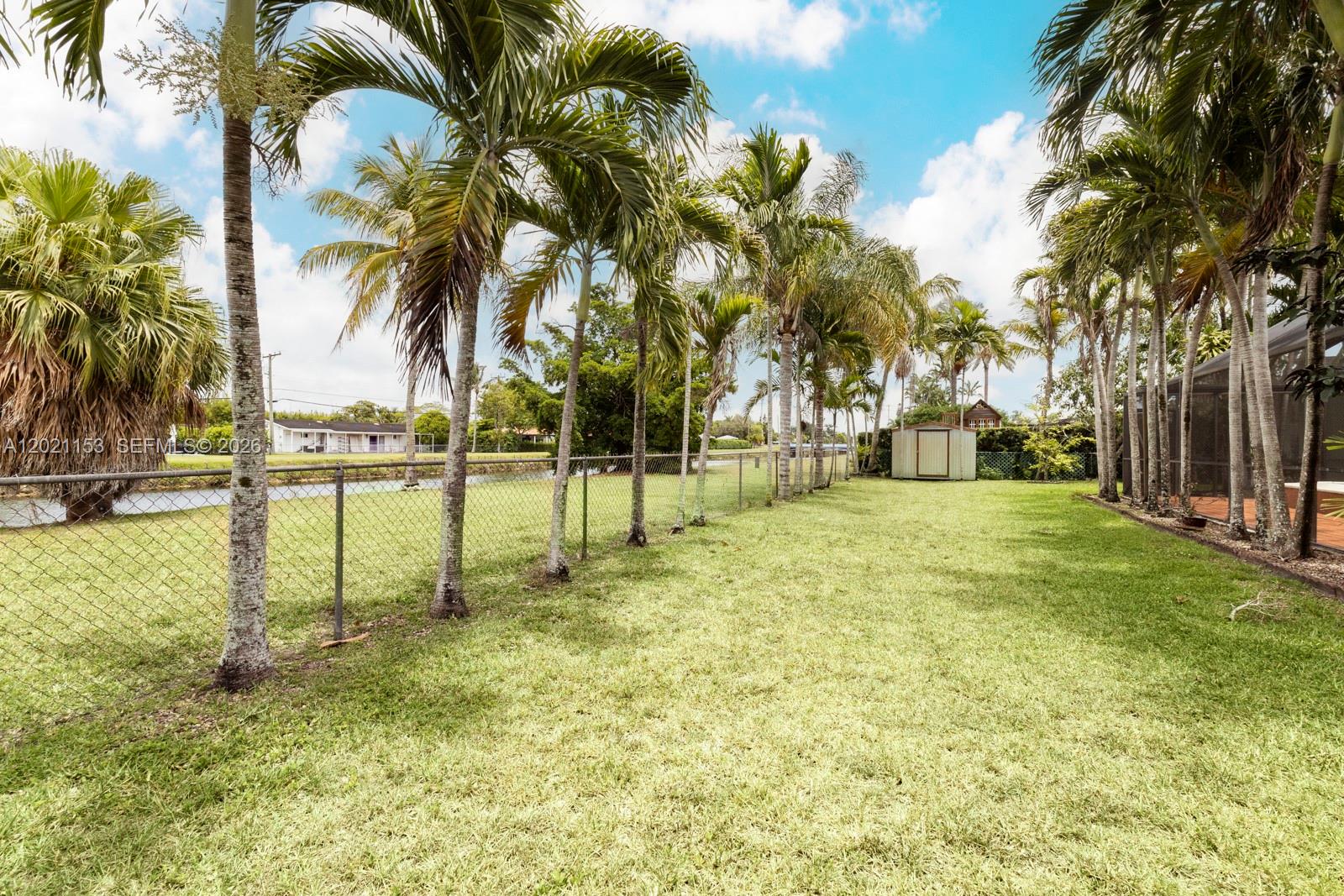 SNAPPER CREEK PARK UNIT N - Residential