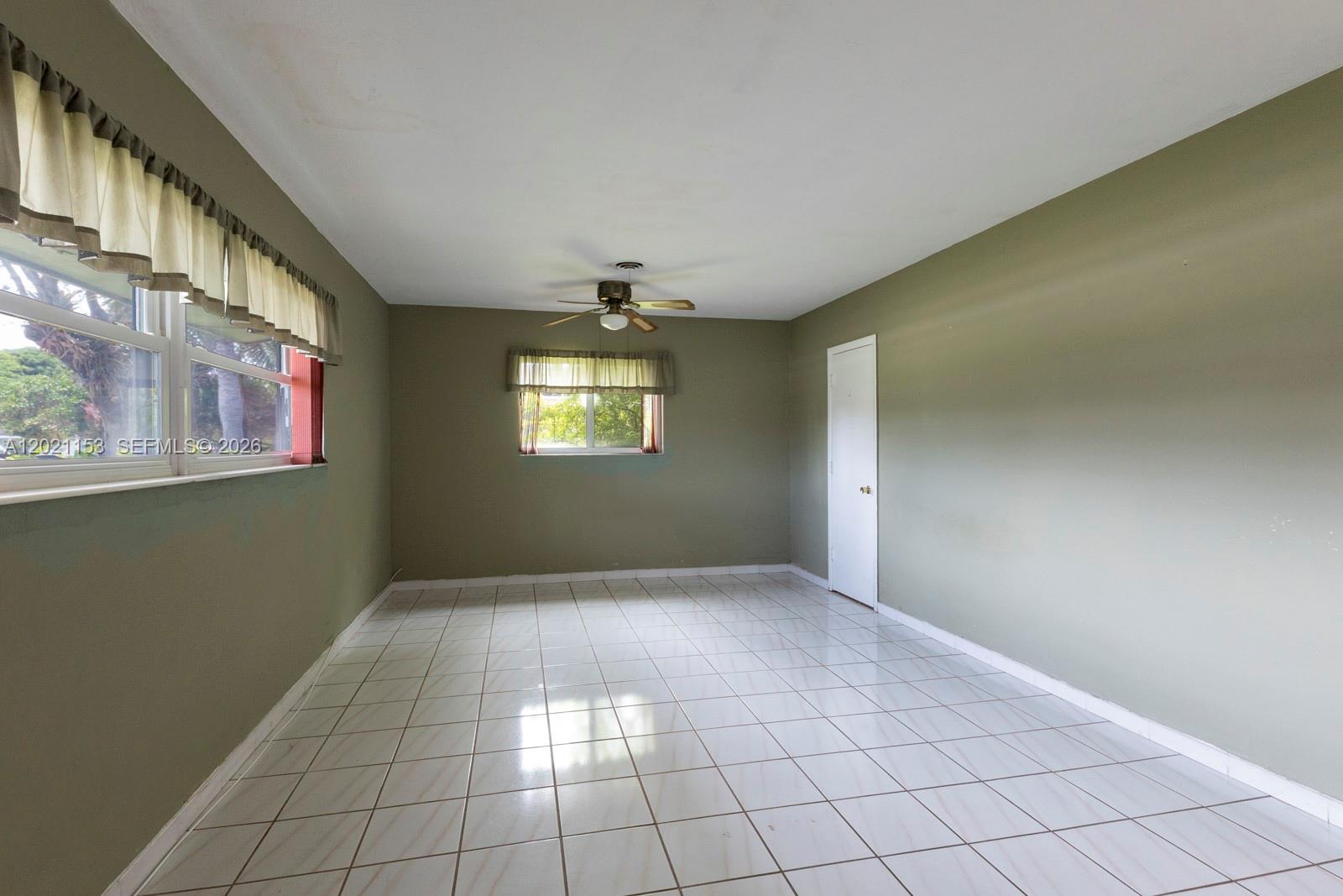 SNAPPER CREEK PARK UNIT N - Residential